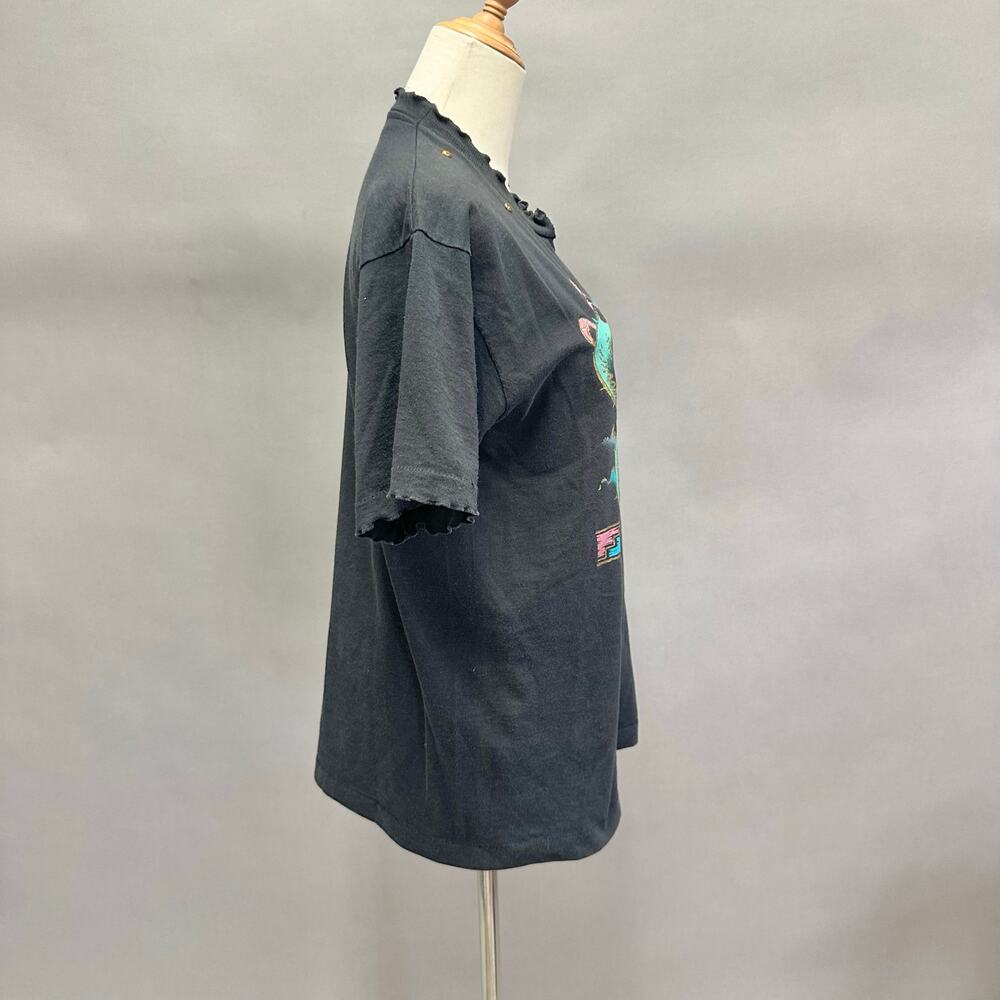 Vintage 90s southwestern cactus graphic tee ruffle v neck Size - Picture 10 of 16
